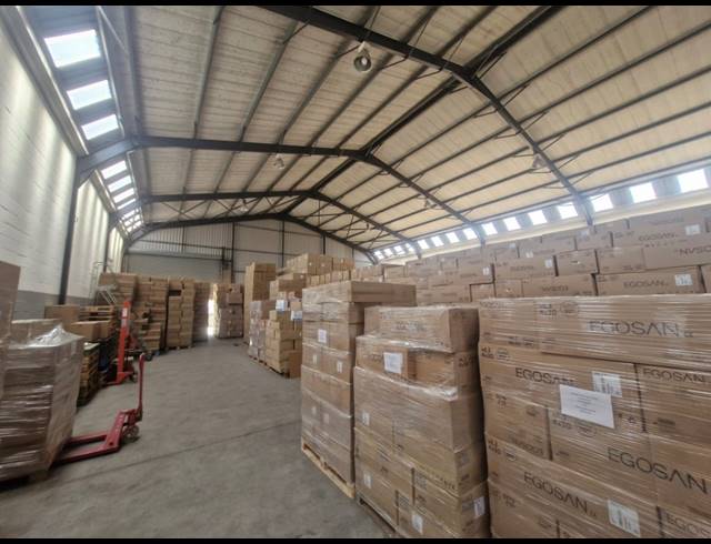 652M² WAREHOUSE TO LET IN OKAVANGO PARK